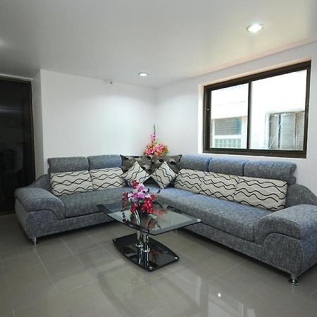 Patong Budget Rooms Екстер'єр фото