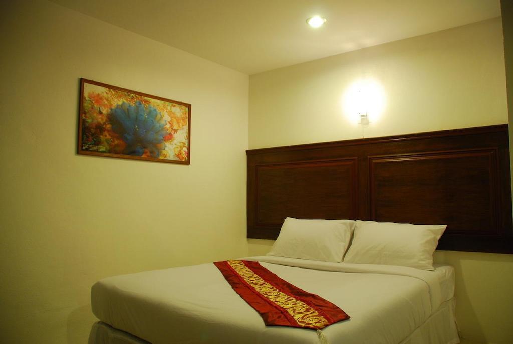 Patong Budget Rooms Екстер'єр фото