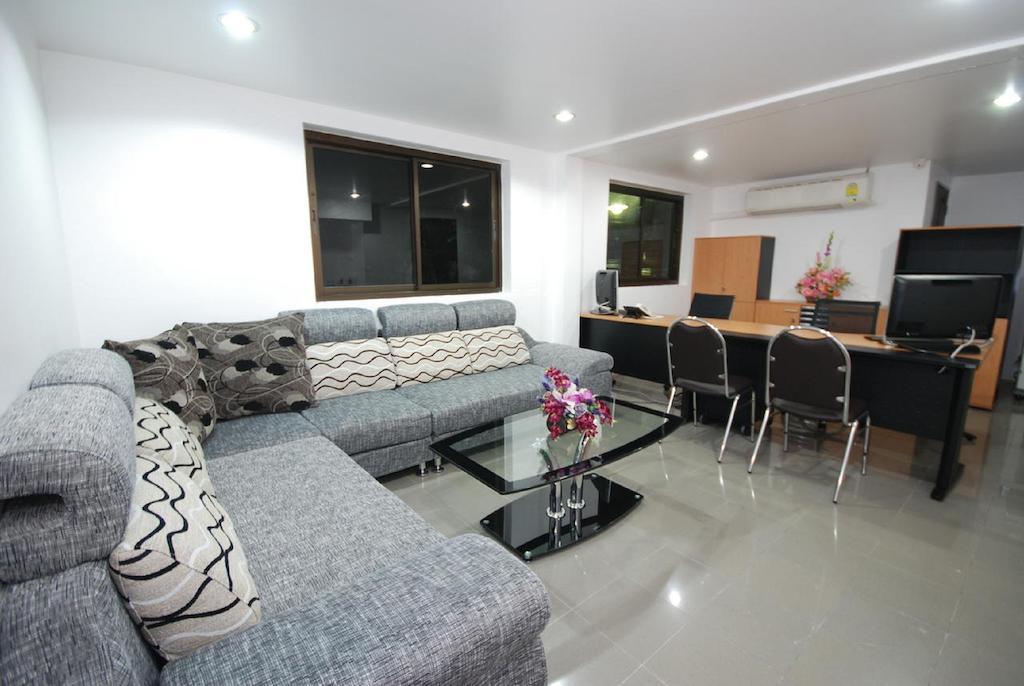 Patong Budget Rooms Екстер'єр фото